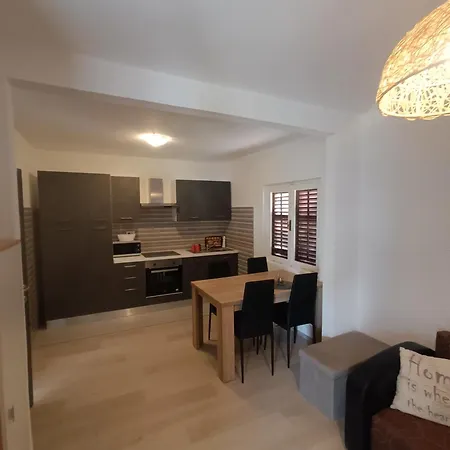 Apartment Vlahusic