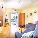 Apartment Vlahusic *
