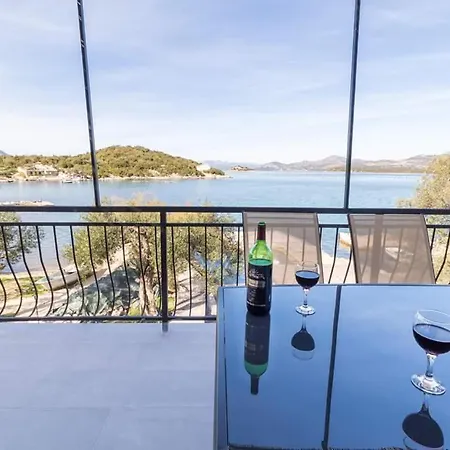 Vlahusic Putniković